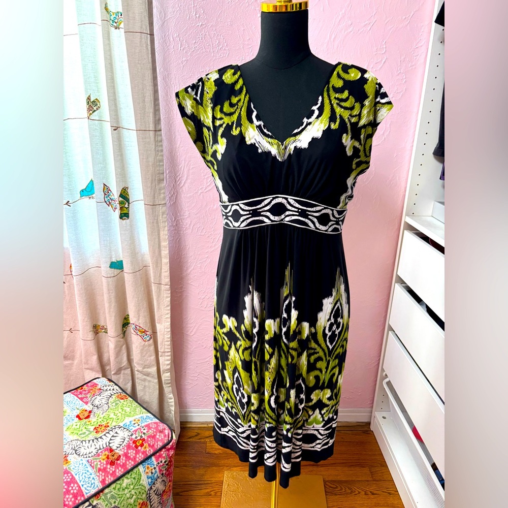 Cute Sandra Darren dress